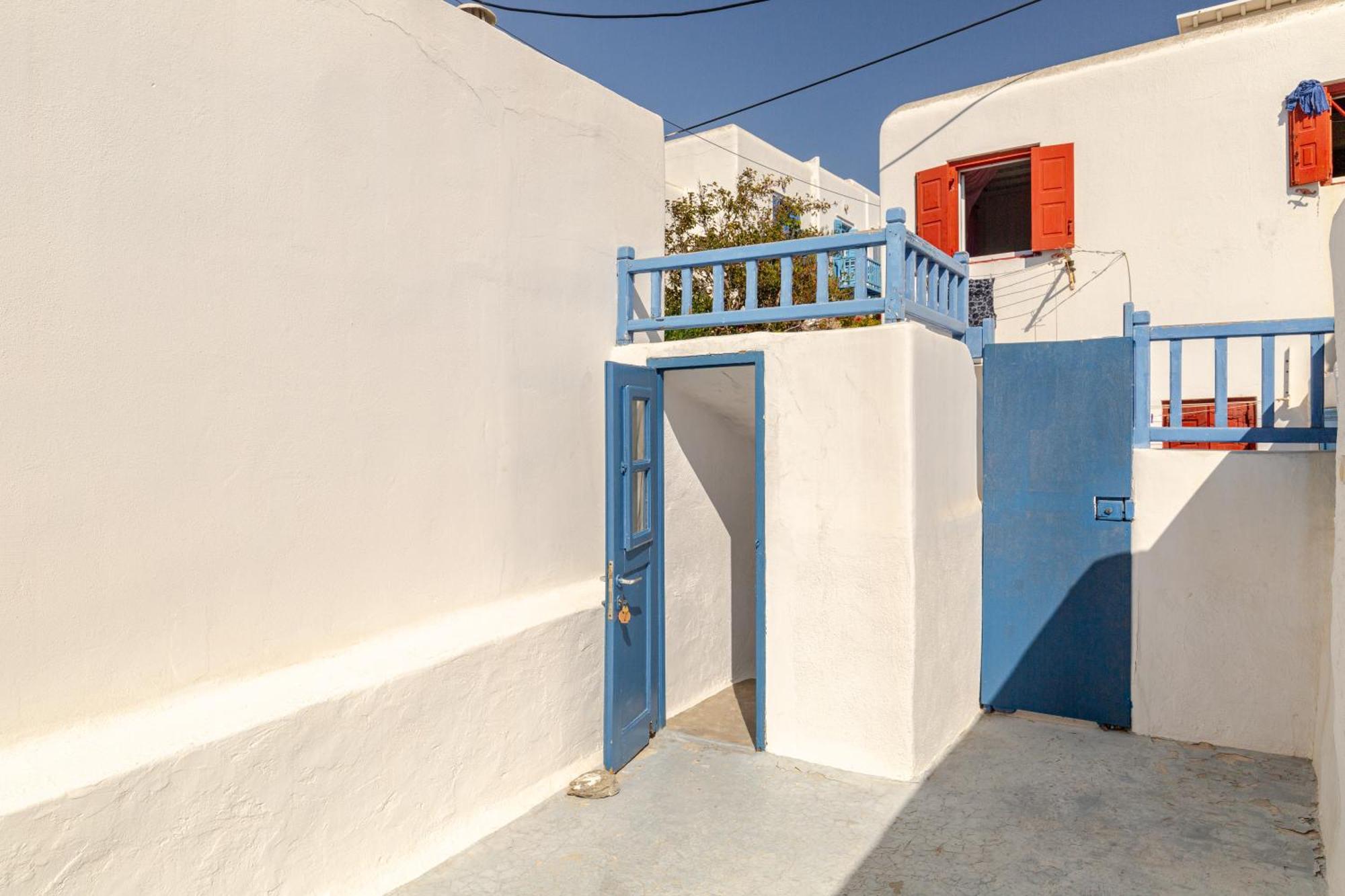 Elenitas Town House With Veranda And Sea View Mykonos Town Buitenkant foto